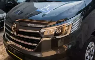 Samoch&oacute;d Renault TRAFIC III