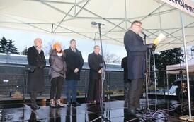 Burmistrz Miasta wita przybyłych mieszkańc&oacute;w na Wigilię Miejską